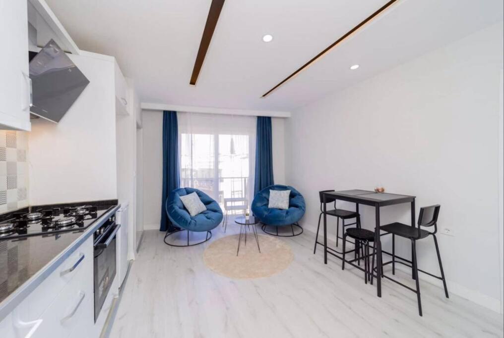אנטליה Cozy King Bedroom Dw Apt Kisla1 מראה חיצוני תמונה